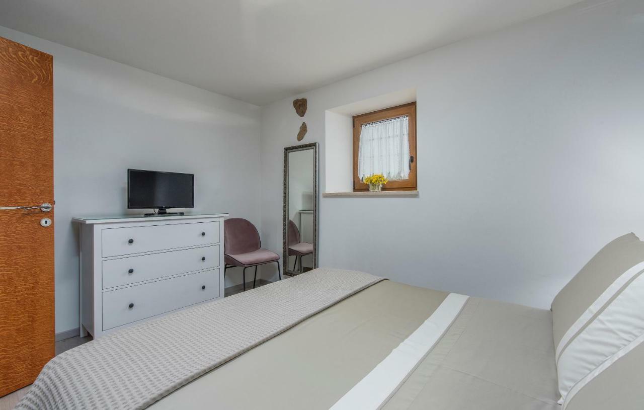 Apartment Claire Karšete Exteriör bild